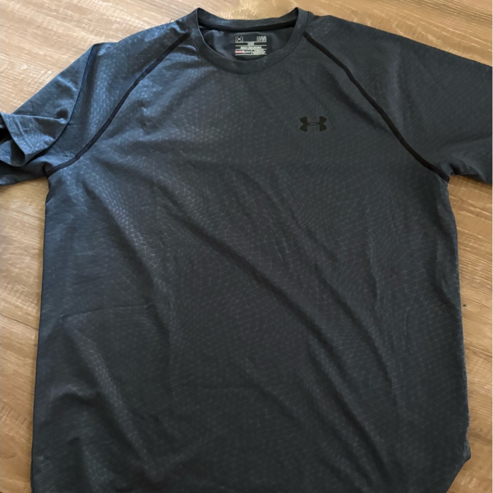 Under Armour Charcoal Performance Top